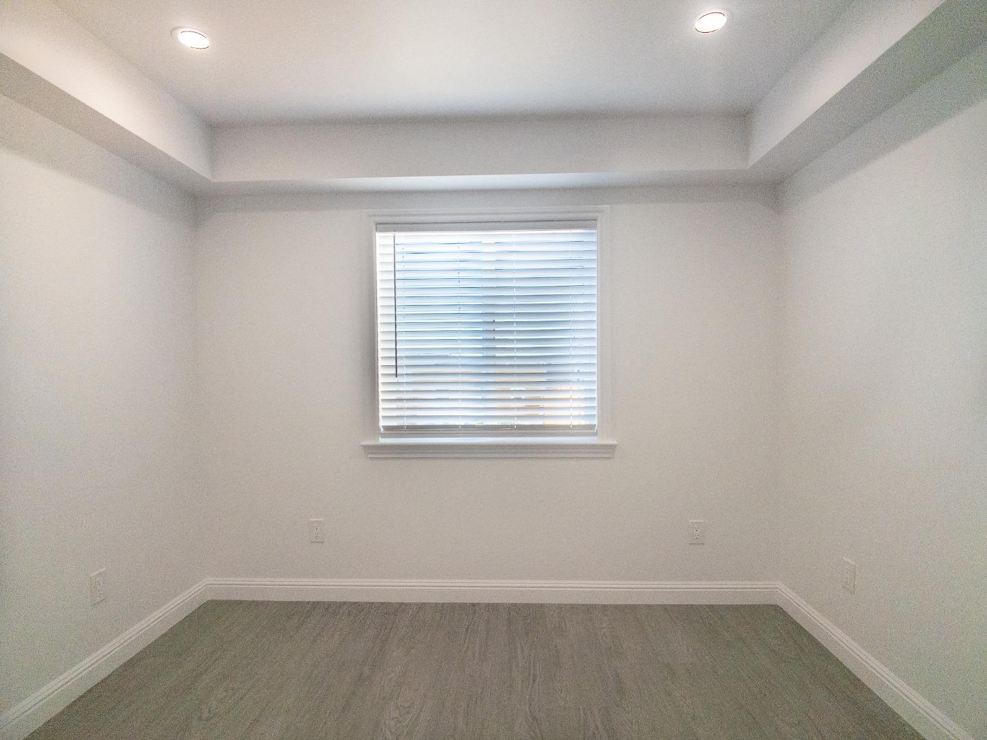 Detail Gallery Image 8 of 10 For 38 Miriam St, Daly City,  CA 94014 - 2 Beds | 1 Baths