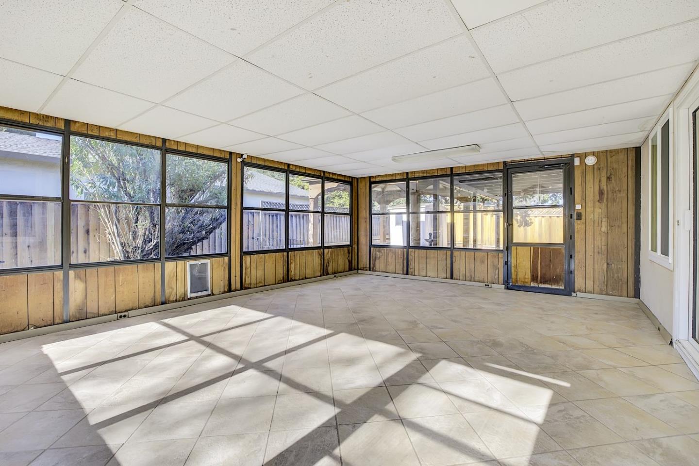 Detail Gallery Image 14 of 45 For 313 Oakberry Way, San Jose,  CA 95123 - 4 Beds | 2 Baths