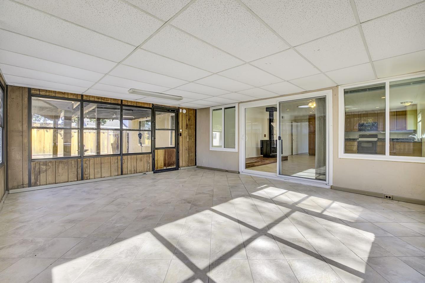 Detail Gallery Image 16 of 45 For 313 Oakberry Way, San Jose,  CA 95123 - 4 Beds | 2 Baths