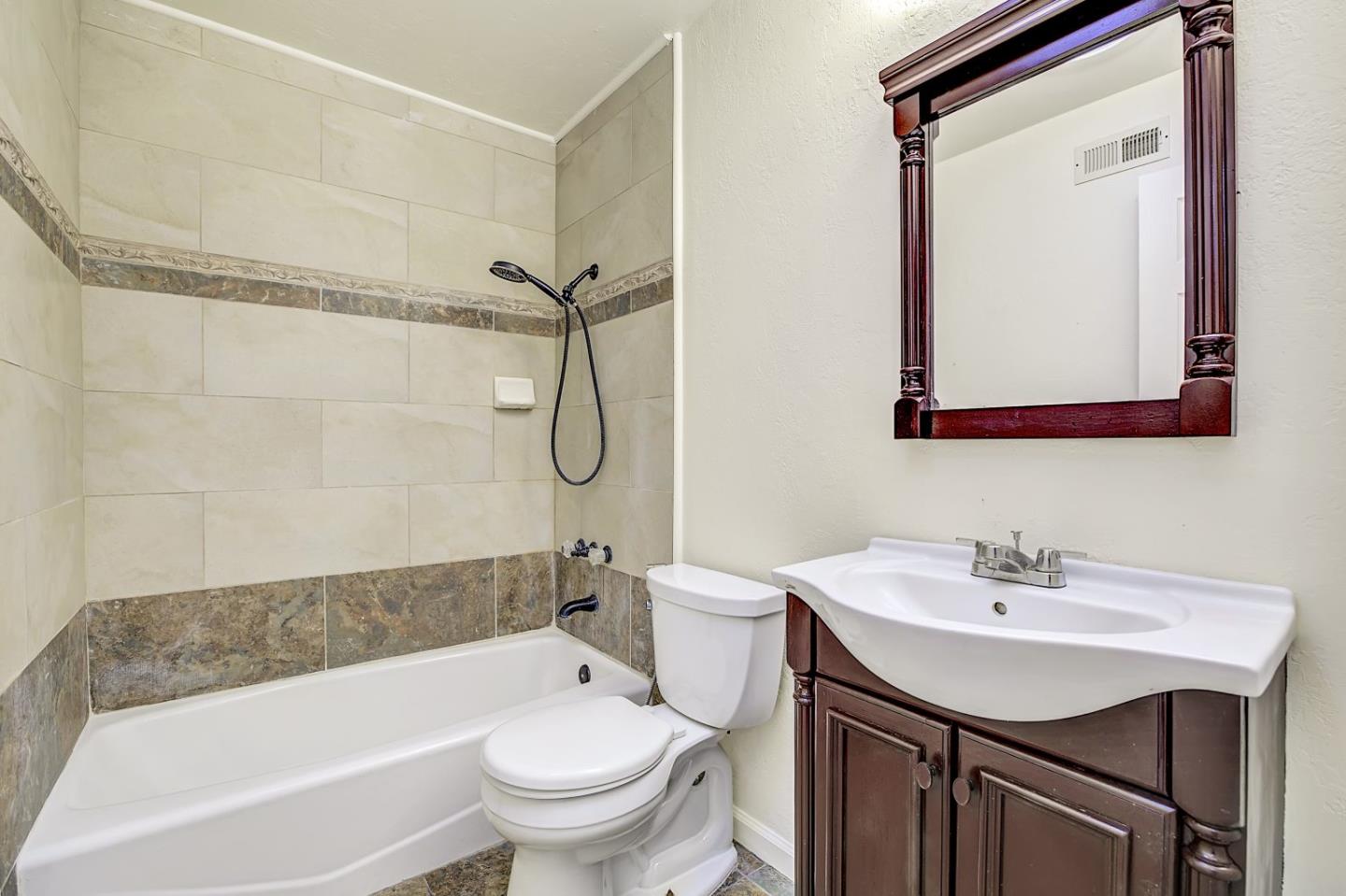 Detail Gallery Image 27 of 45 For 313 Oakberry Way, San Jose,  CA 95123 - 4 Beds | 2 Baths