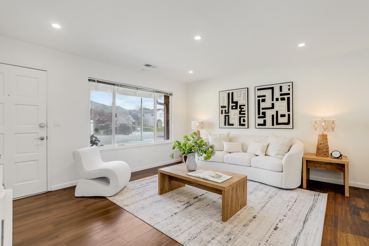 Detail Gallery Image 4 of 28 For 663 Perkins Ct, San Jose,  CA 95127 - 2 Beds | 1 Baths