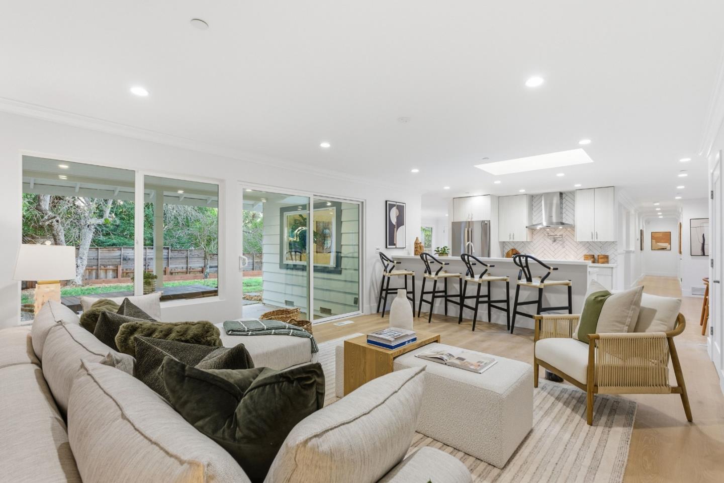 Detail Gallery Image 11 of 45 For 670 La Mesa Drive, Portola Valley,  CA 94028 - 3 Beds | 2 Baths