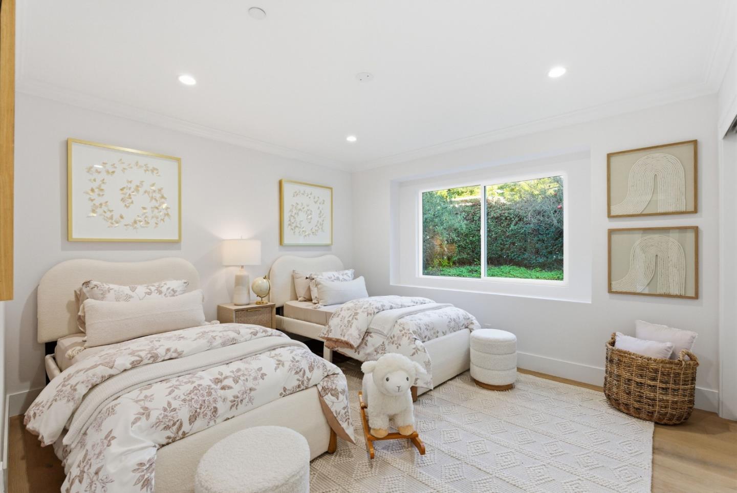 Detail Gallery Image 20 of 45 For 670 La Mesa Drive, Portola Valley,  CA 94028 - 3 Beds | 2 Baths