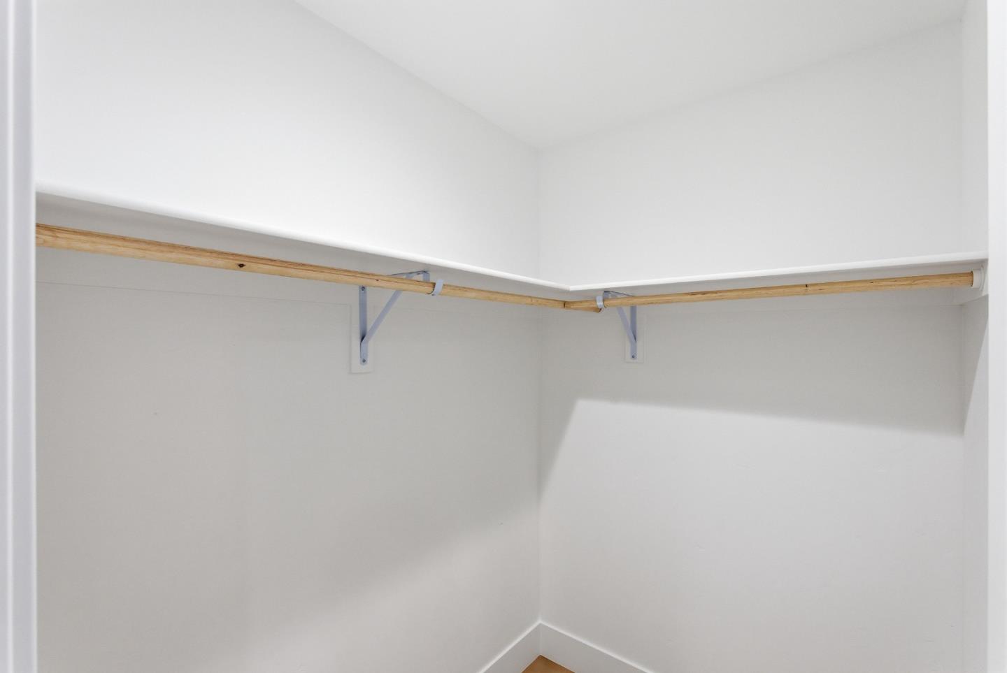 Detail Gallery Image 28 of 45 For 670 La Mesa Drive, Portola Valley,  CA 94028 - 3 Beds | 2 Baths