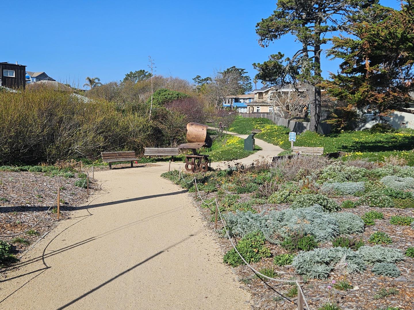 Detail Gallery Image 16 of 25 For 1311 Delaware Ave, Santa Cruz,  CA 95060 - 3 Beds | 1 Baths