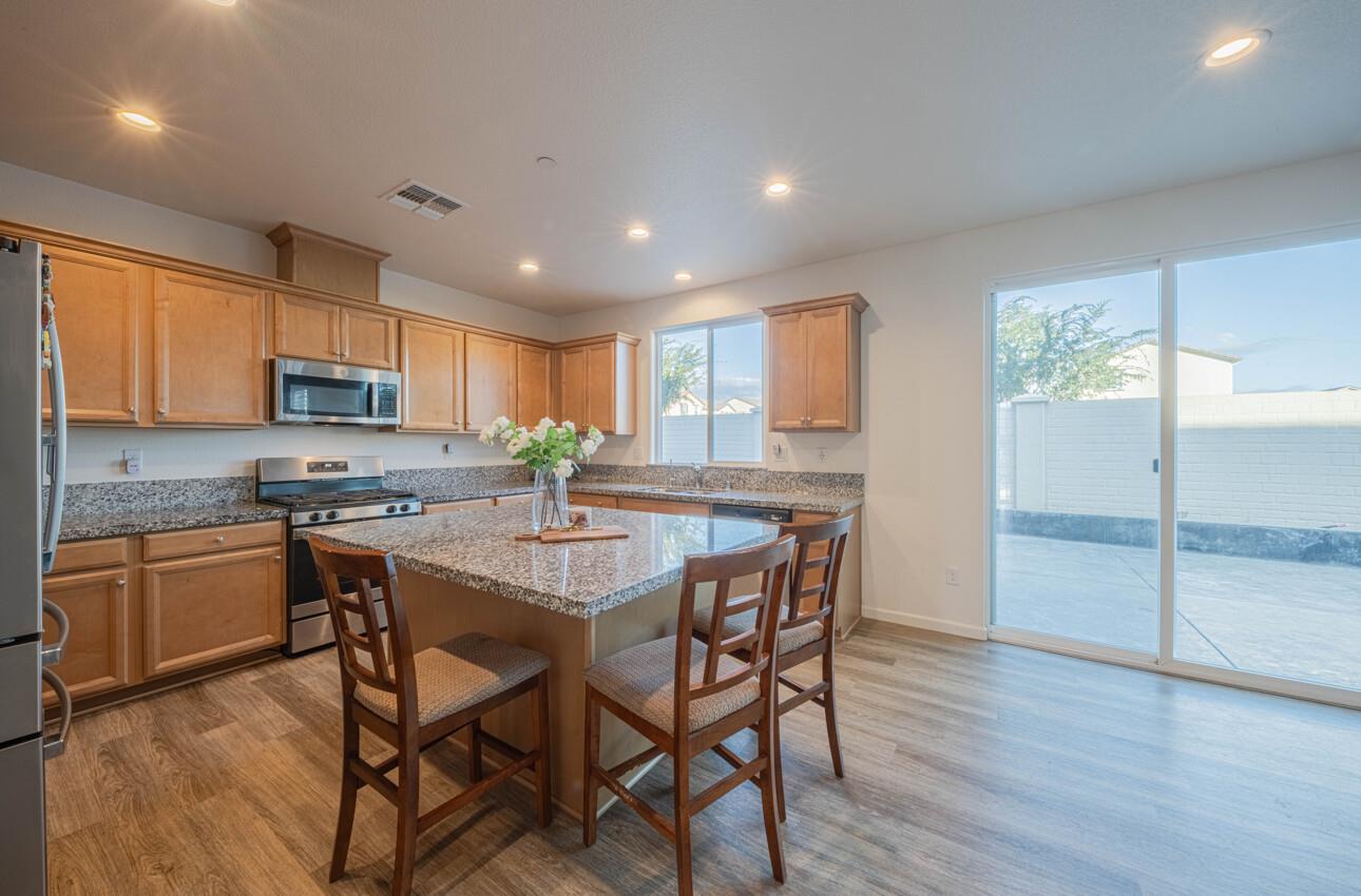 Detail Gallery Image 22 of 64 For 570 Tankersley St, Soledad,  CA 93960 - 5 Beds | 3 Baths