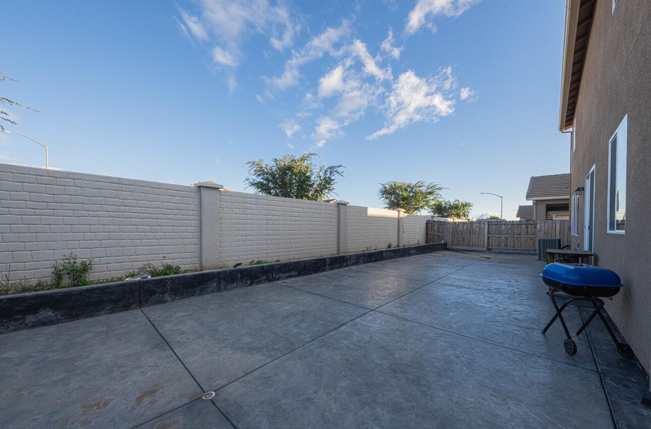 Detail Gallery Image 27 of 64 For 570 Tankersley St, Soledad,  CA 93960 - 5 Beds | 3 Baths