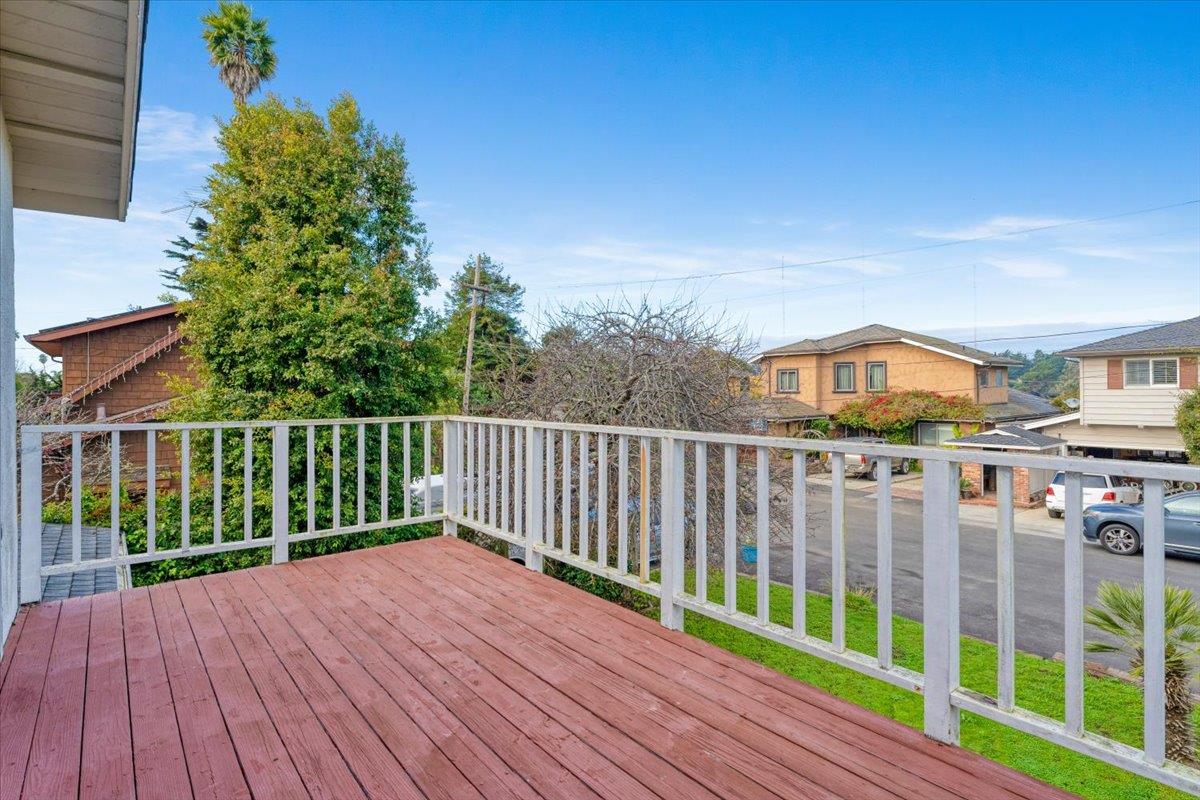 Detail Gallery Image 23 of 28 For 462 Hampstead Way, Santa Cruz,  CA 95062 - 3 Beds | 2 Baths