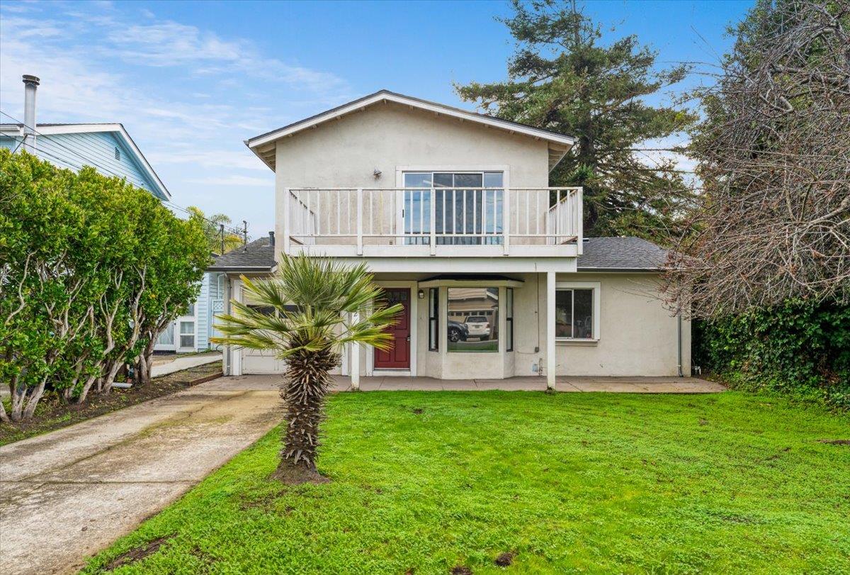 Detail Gallery Image 3 of 28 For 462 Hampstead Way, Santa Cruz,  CA 95062 - 3 Beds | 2 Baths