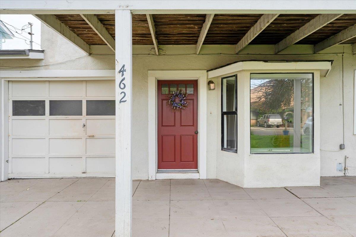 Detail Gallery Image 4 of 28 For 462 Hampstead Way, Santa Cruz,  CA 95062 - 3 Beds | 2 Baths