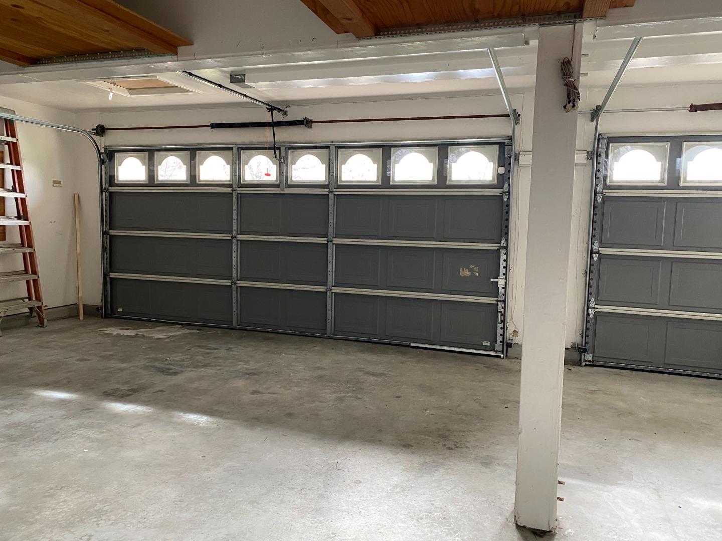 Detail Gallery Image 12 of 28 For 323 Montserrat Dr, Redwood City,  CA 94065 - 3 Beds | 2/1 Baths