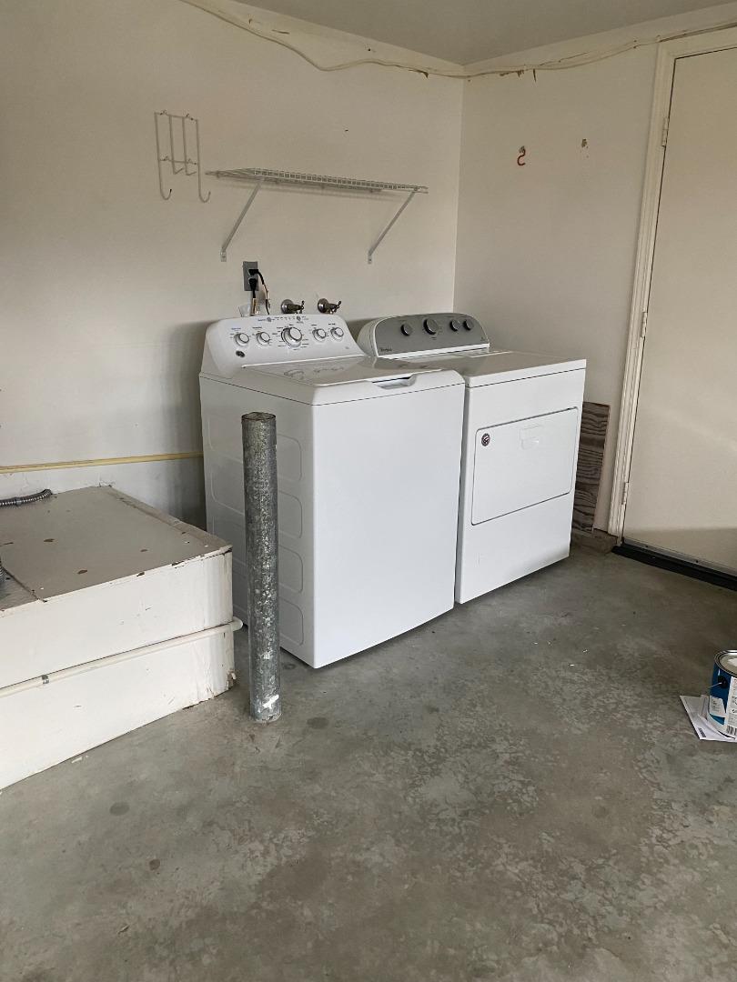 Detail Gallery Image 13 of 28 For 323 Montserrat Dr, Redwood City,  CA 94065 - 3 Beds | 2/1 Baths