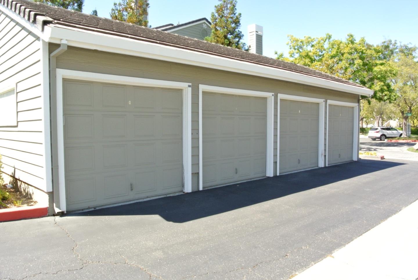 Detail Gallery Image 2 of 4 For 5955 Lake Almanor Dr, San Jose,  CA 95123 - 2 Beds | 1 Baths