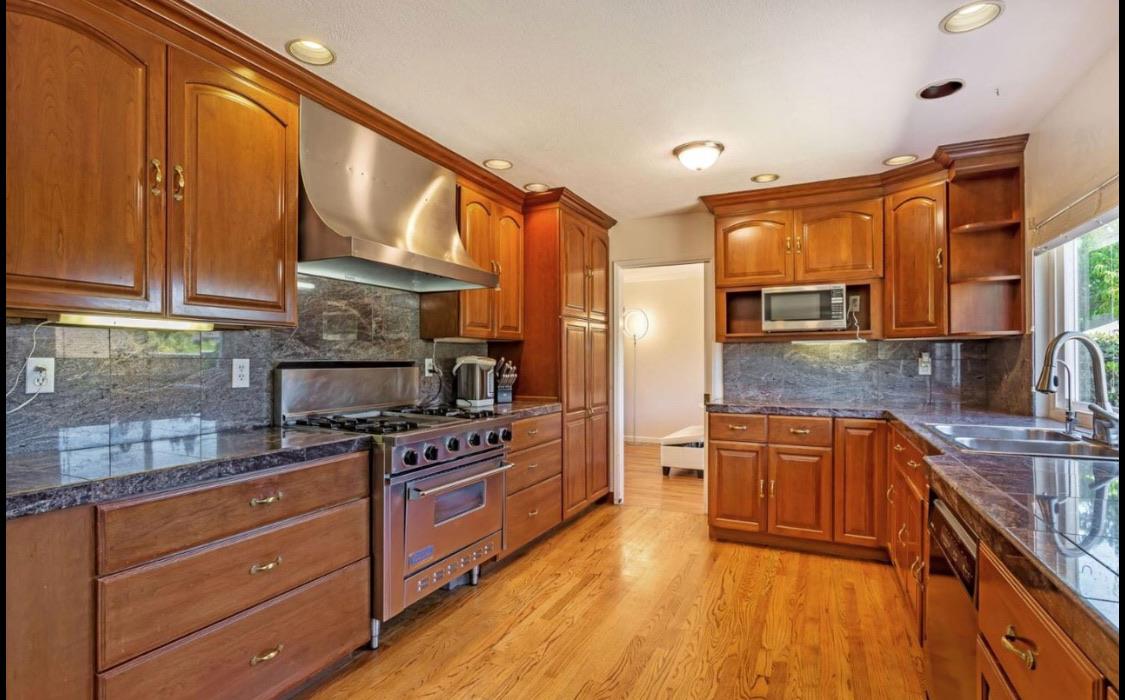 Detail Gallery Image 6 of 19 For 867 Cape Verde Pl, San Jose,  CA 95133 - 5 Beds | 3 Baths