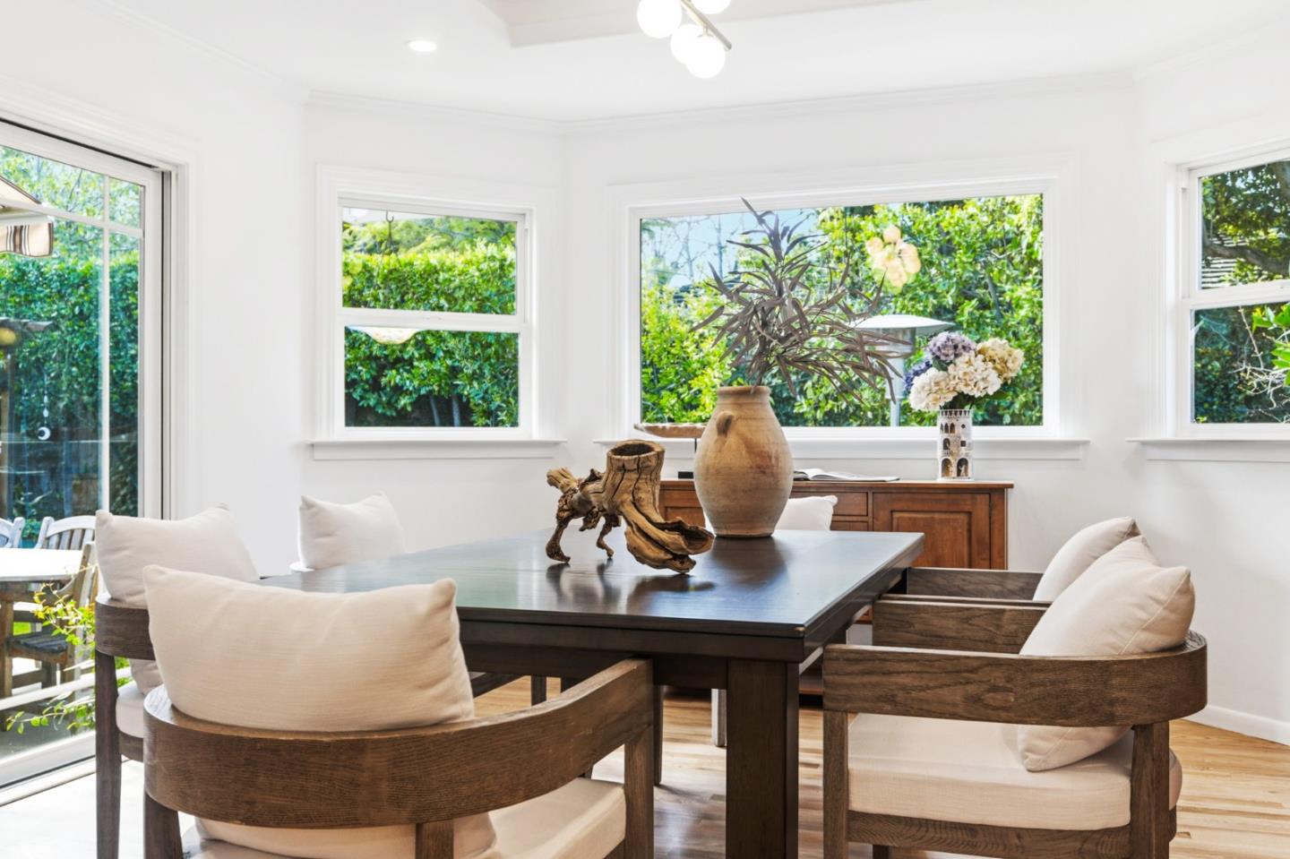 Detail Gallery Image 12 of 64 For 1455 Bittern Dr, Sunnyvale,  CA 94087 - 4 Beds | 2 Baths