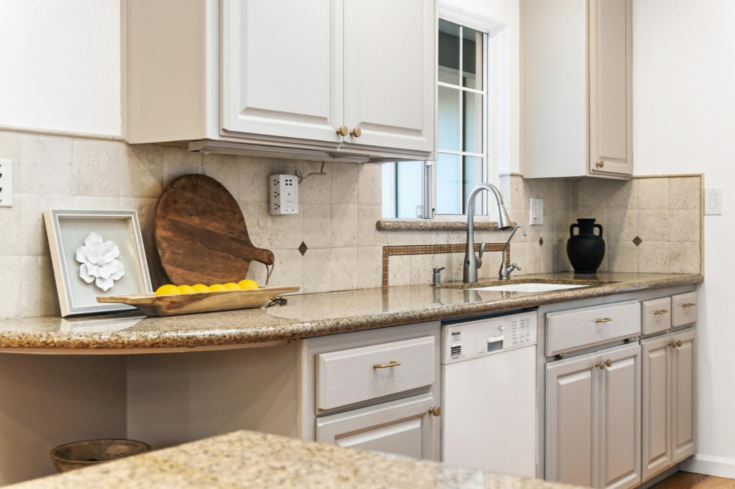 Detail Gallery Image 25 of 64 For 1455 Bittern Dr, Sunnyvale,  CA 94087 - 4 Beds | 2 Baths