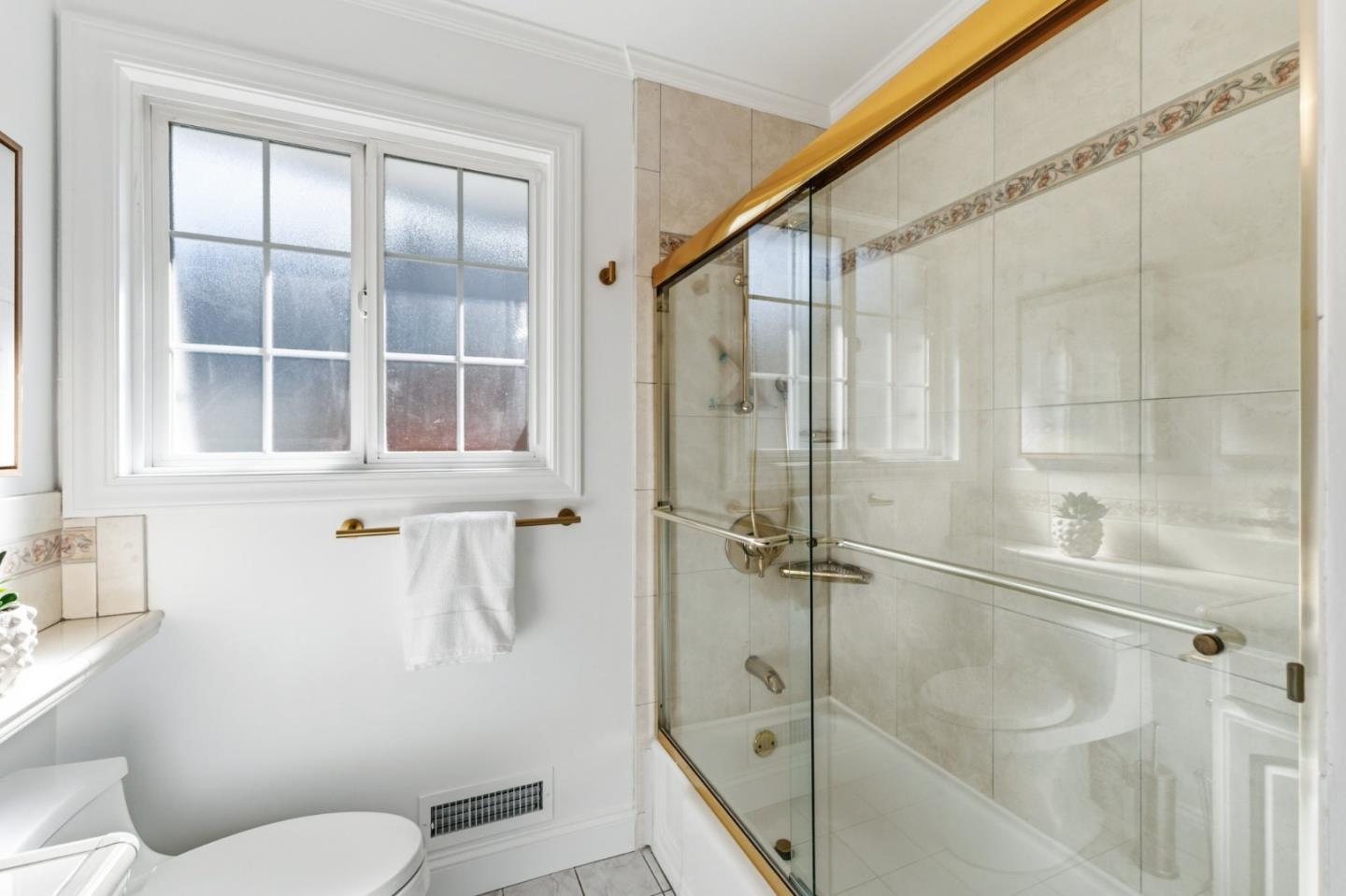 Detail Gallery Image 37 of 64 For 1455 Bittern Dr, Sunnyvale,  CA 94087 - 4 Beds | 2 Baths