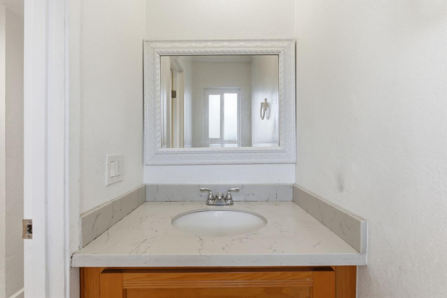 Detail Gallery Image 25 of 37 For 3398 Landess Ave #D,  San Jose,  CA 95132 - 3 Beds | 1/1 Baths