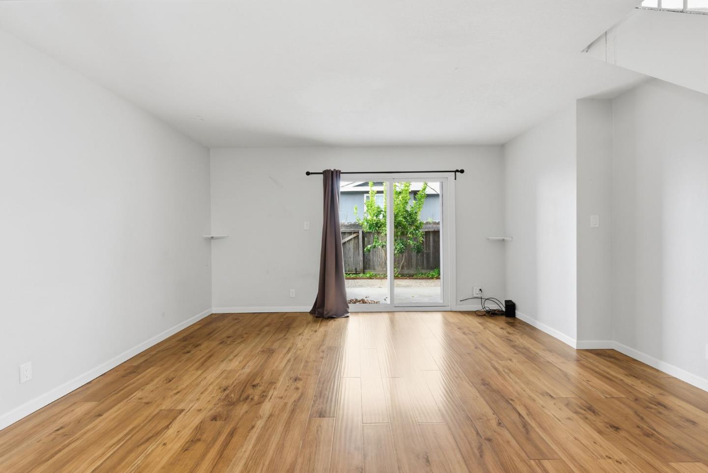 Detail Gallery Image 7 of 37 For 3398 Landess Ave #D,  San Jose,  CA 95132 - 3 Beds | 1/1 Baths