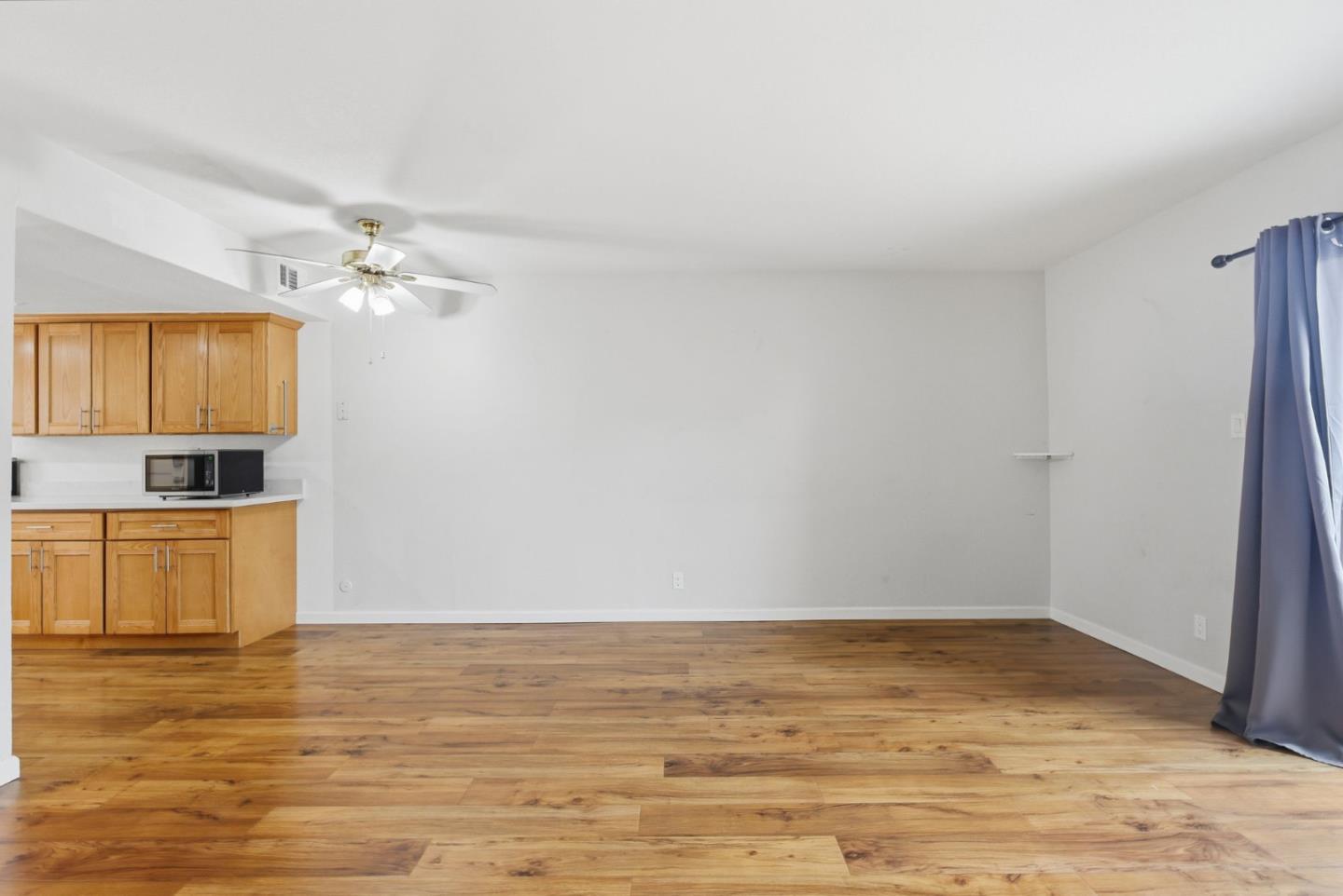 Detail Gallery Image 9 of 37 For 3398 Landess Ave #D,  San Jose,  CA 95132 - 3 Beds | 1/1 Baths