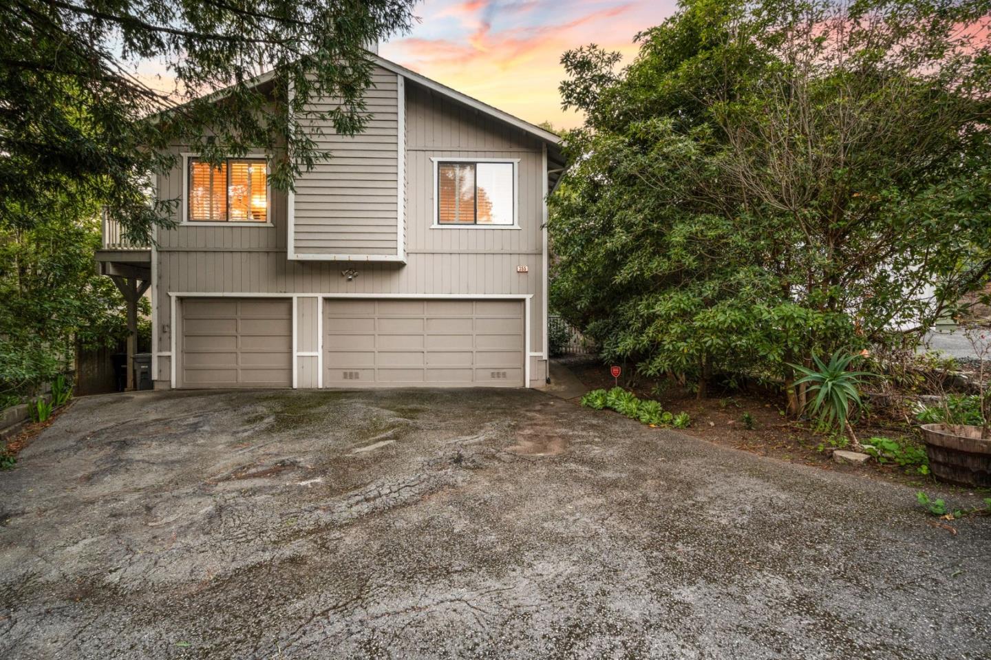 Detail Gallery Image 25 of 38 For 355 Avenue Portola, El Granada,  CA 94019 - 4 Beds | 3 Baths