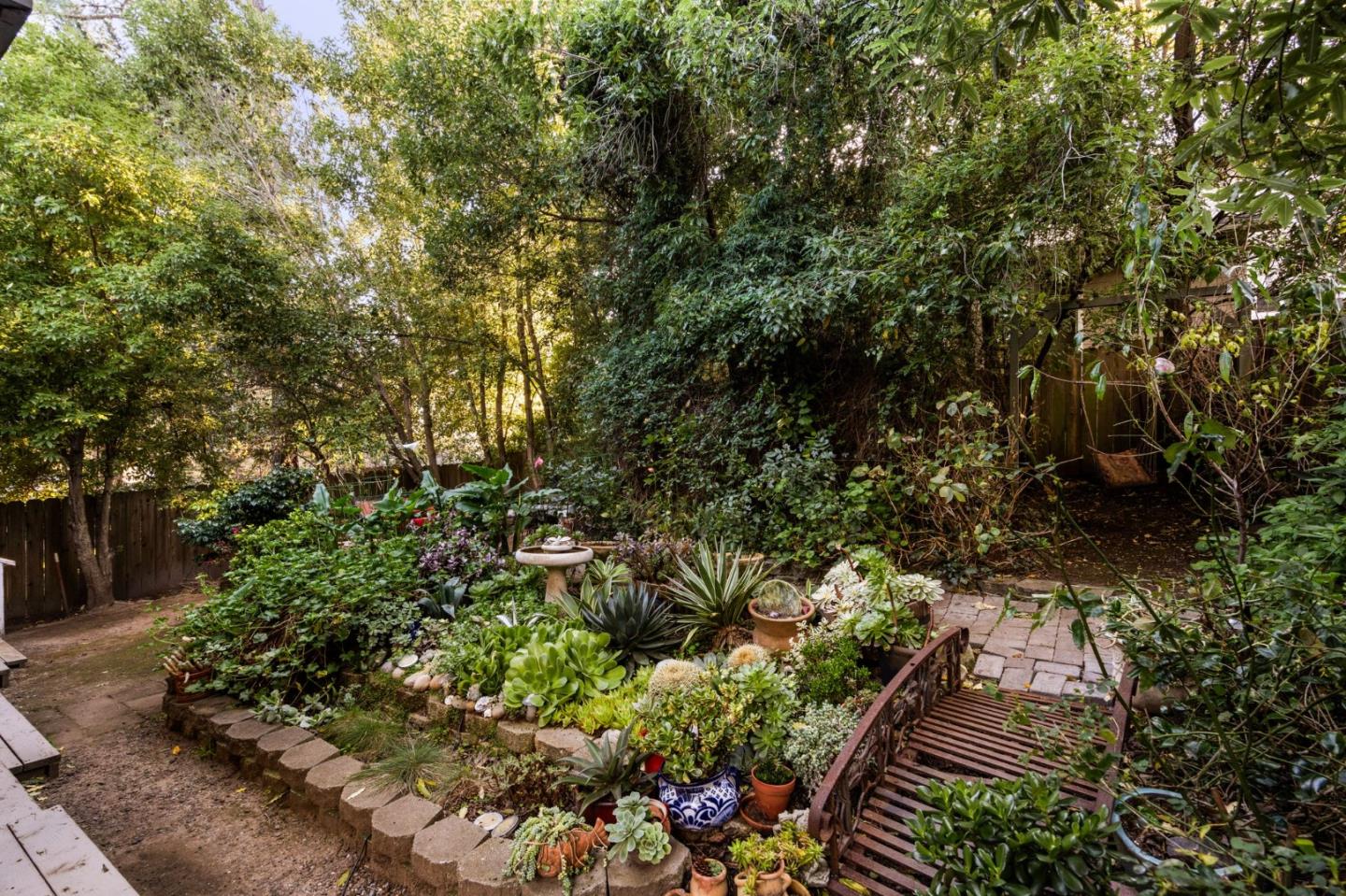 Detail Gallery Image 5 of 15 For 355 Avenue Portola, El Granada,  CA 94019 - 4 Beds | 3 Baths