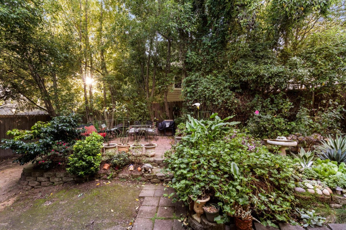 Detail Gallery Image 7 of 15 For 355 Avenue Portola, El Granada,  CA 94019 - 4 Beds | 3 Baths