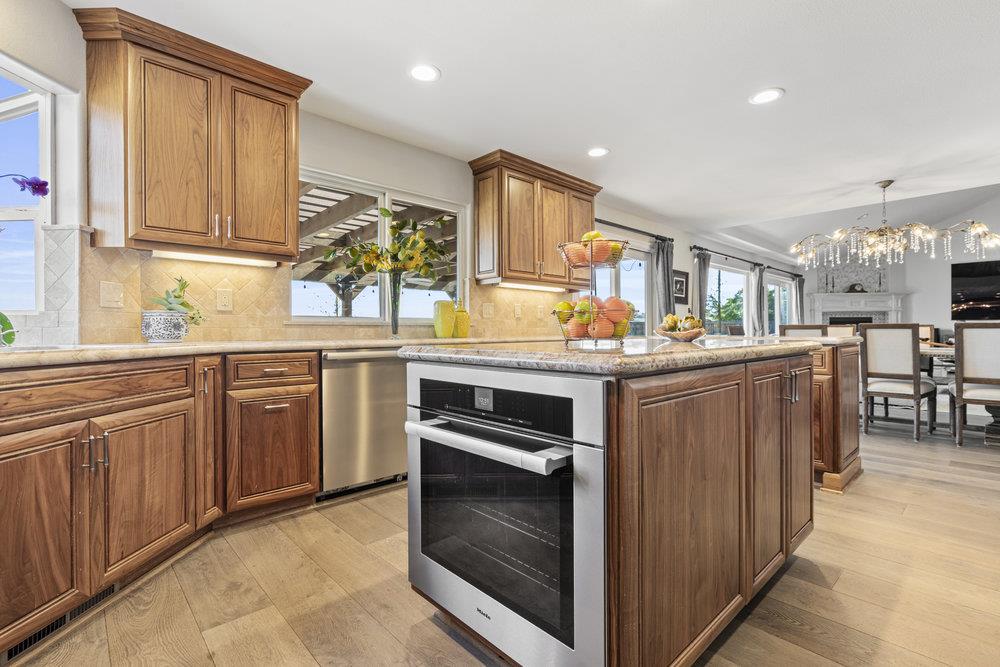 Detail Gallery Image 19 of 73 For 1431 Union Hts, Hollister,  CA 95023 - 3 Beds | 2/1 Baths