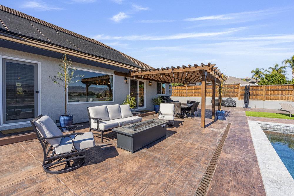 Detail Gallery Image 40 of 73 For 1431 Union Hts, Hollister,  CA 95023 - 3 Beds | 2/1 Baths