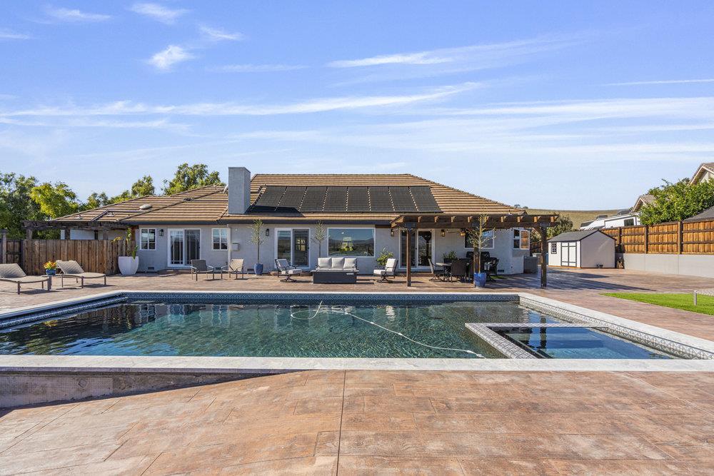 Detail Gallery Image 45 of 73 For 1431 Union Hts, Hollister,  CA 95023 - 3 Beds | 2/1 Baths