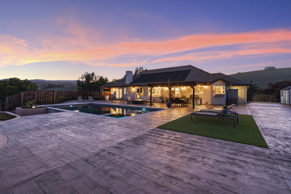 Detail Gallery Image 70 of 73 For 1431 Union Hts, Hollister,  CA 95023 - 3 Beds | 2/1 Baths