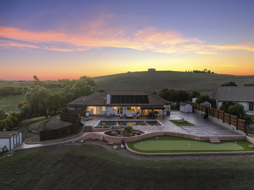 Detail Gallery Image 73 of 73 For 1431 Union Hts, Hollister,  CA 95023 - 3 Beds | 2/1 Baths