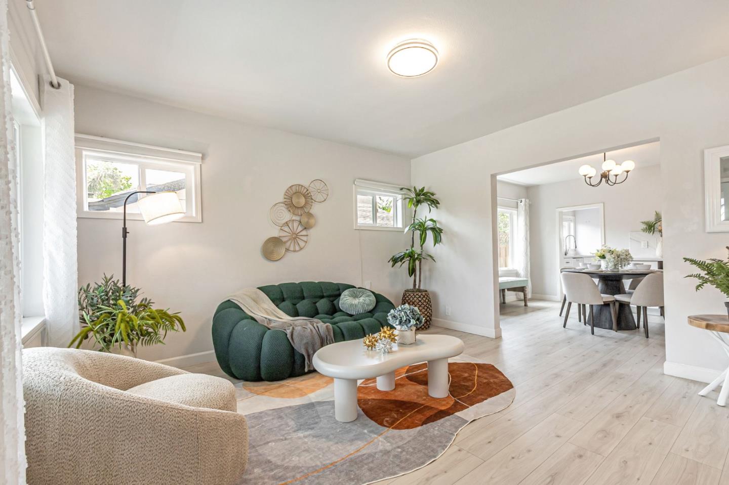 Detail Gallery Image 11 of 61 For 371 Menker Ave, San Jose,  CA 95128 - 5 Beds | 4 Baths