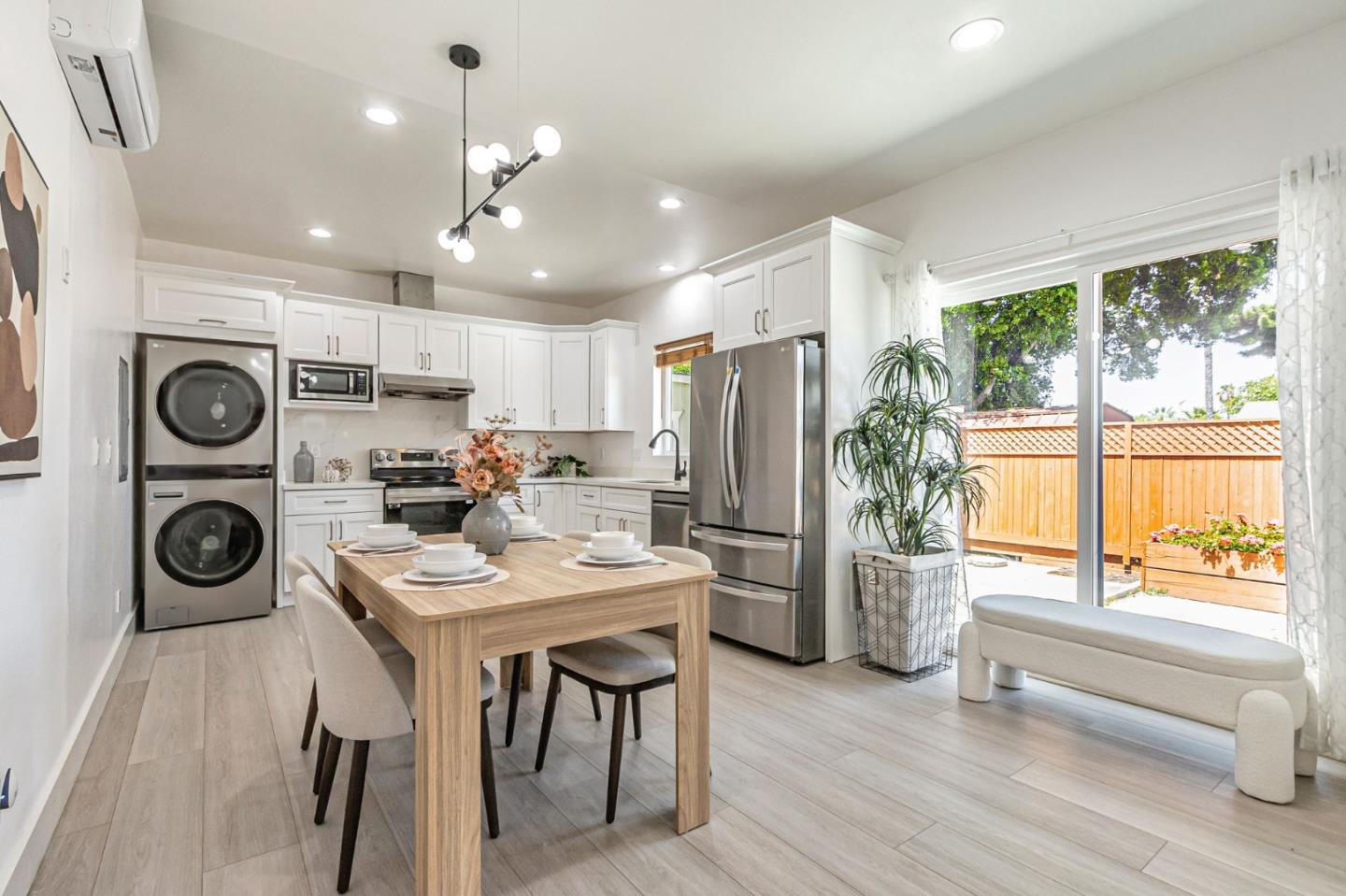 Detail Gallery Image 29 of 61 For 371 Menker Ave, San Jose,  CA 95128 - 5 Beds | 4 Baths