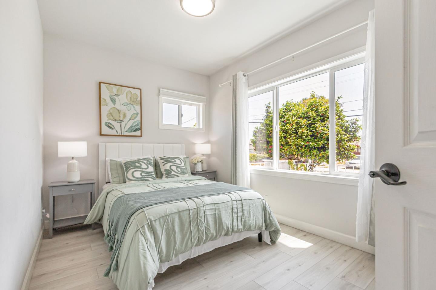 Detail Gallery Image 33 of 61 For 371 Menker Ave, San Jose,  CA 95128 - 5 Beds | 4 Baths