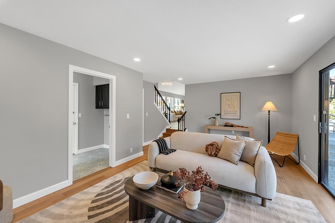 Detail Gallery Image 10 of 52 For 2984 Springbrook Ct, San Jose,  CA 95148 - 4 Beds | 2/1 Baths