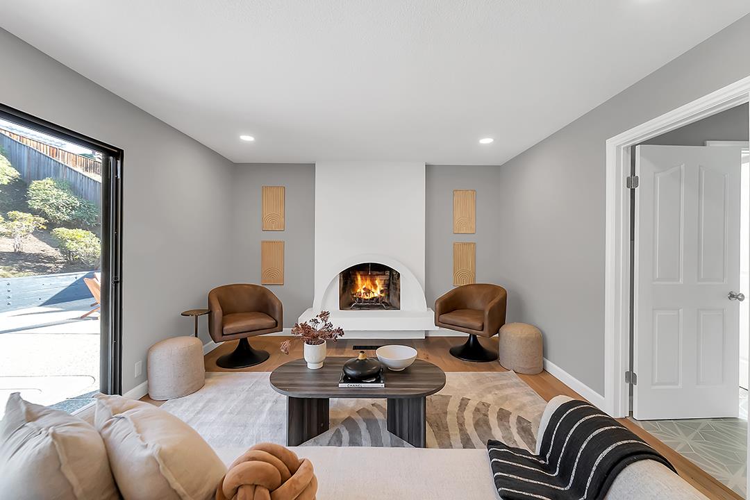 Detail Gallery Image 12 of 52 For 2984 Springbrook Ct, San Jose,  CA 95148 - 4 Beds | 2/1 Baths