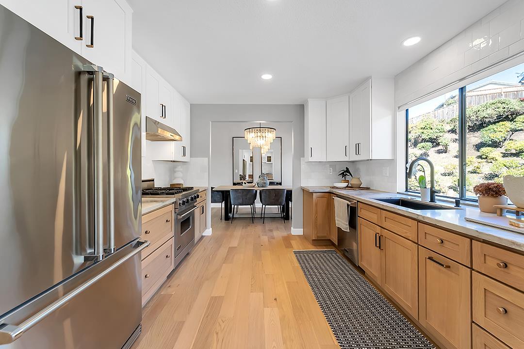 Detail Gallery Image 15 of 52 For 2984 Springbrook Ct, San Jose,  CA 95148 - 4 Beds | 2/1 Baths