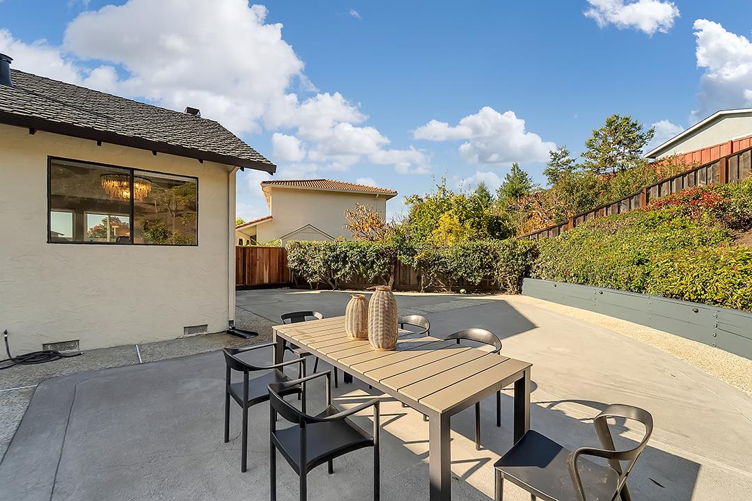 Detail Gallery Image 40 of 52 For 2984 Springbrook Ct, San Jose,  CA 95148 - 4 Beds | 2/1 Baths