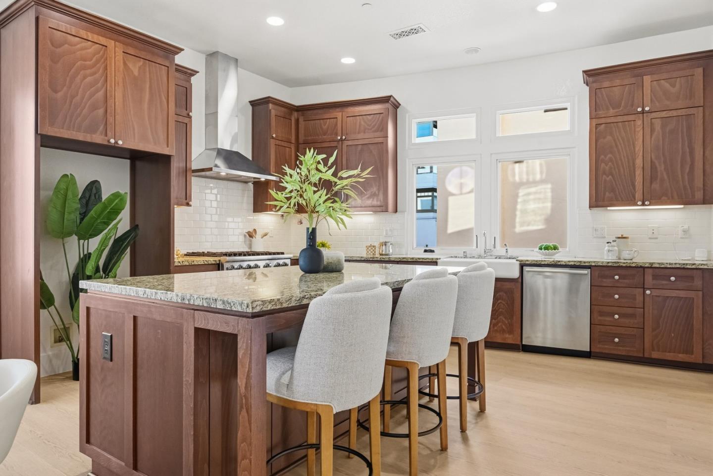 Photo #9: ML82030442 Listing: Photo #9