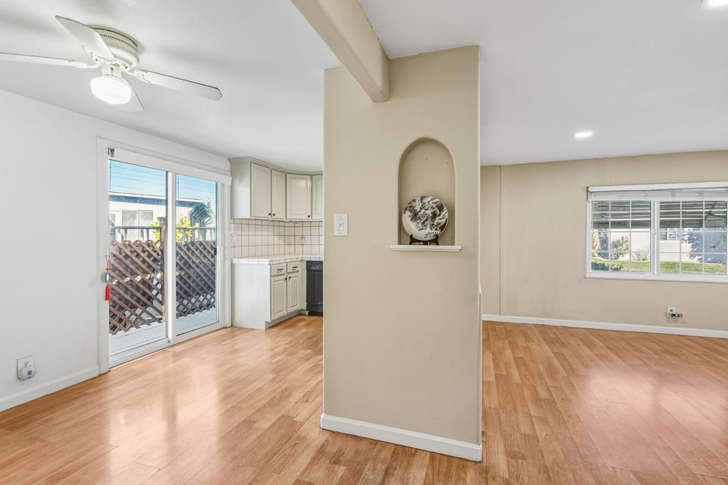 Detail Gallery Image 11 of 31 For 266 Winnipeg Ter, Fremont,  CA 94538 - 3 Beds | 2 Baths