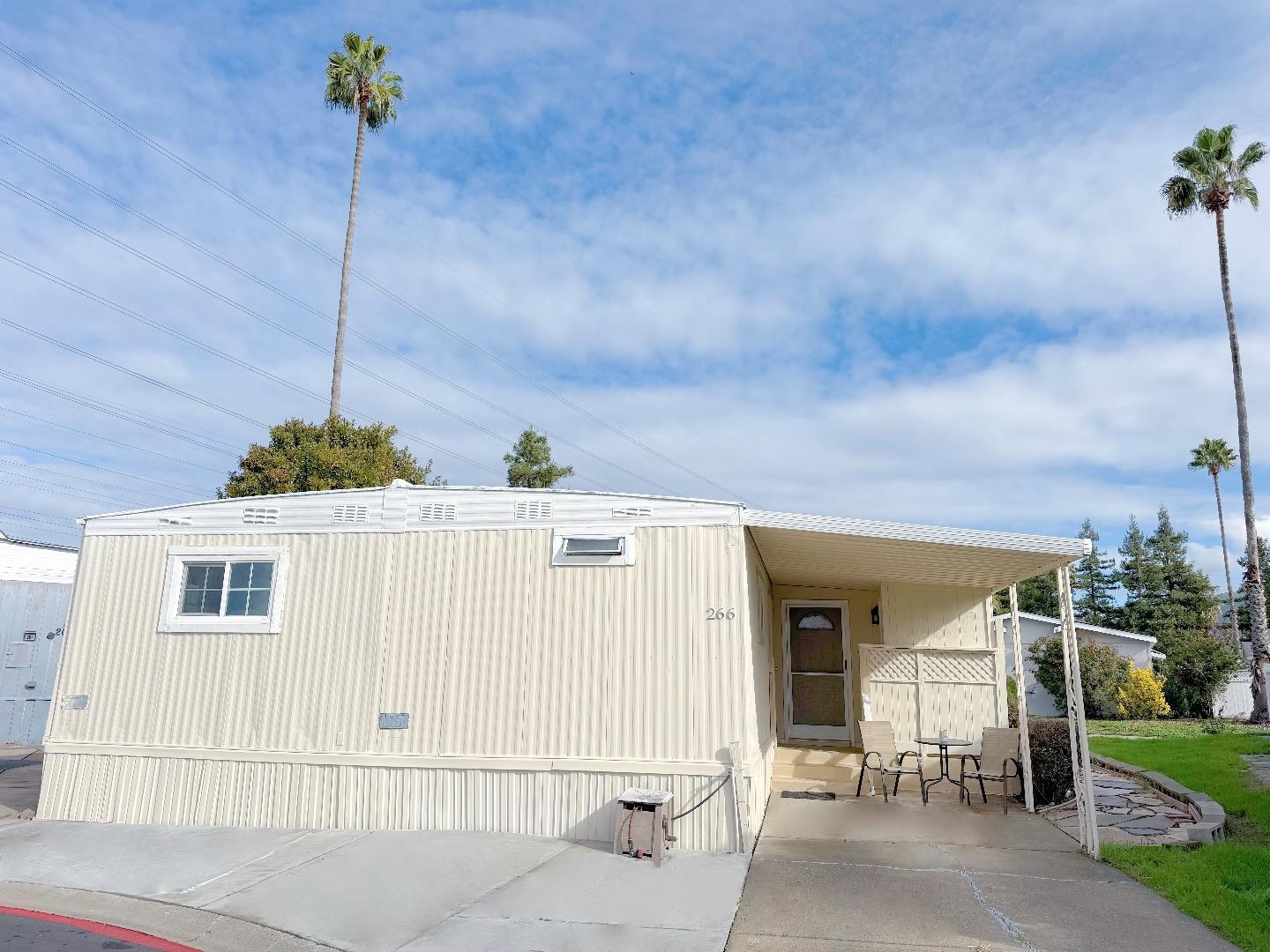 Detail Gallery Image 2 of 31 For 266 Winnipeg Ter, Fremont,  CA 94538 - 3 Beds | 2 Baths