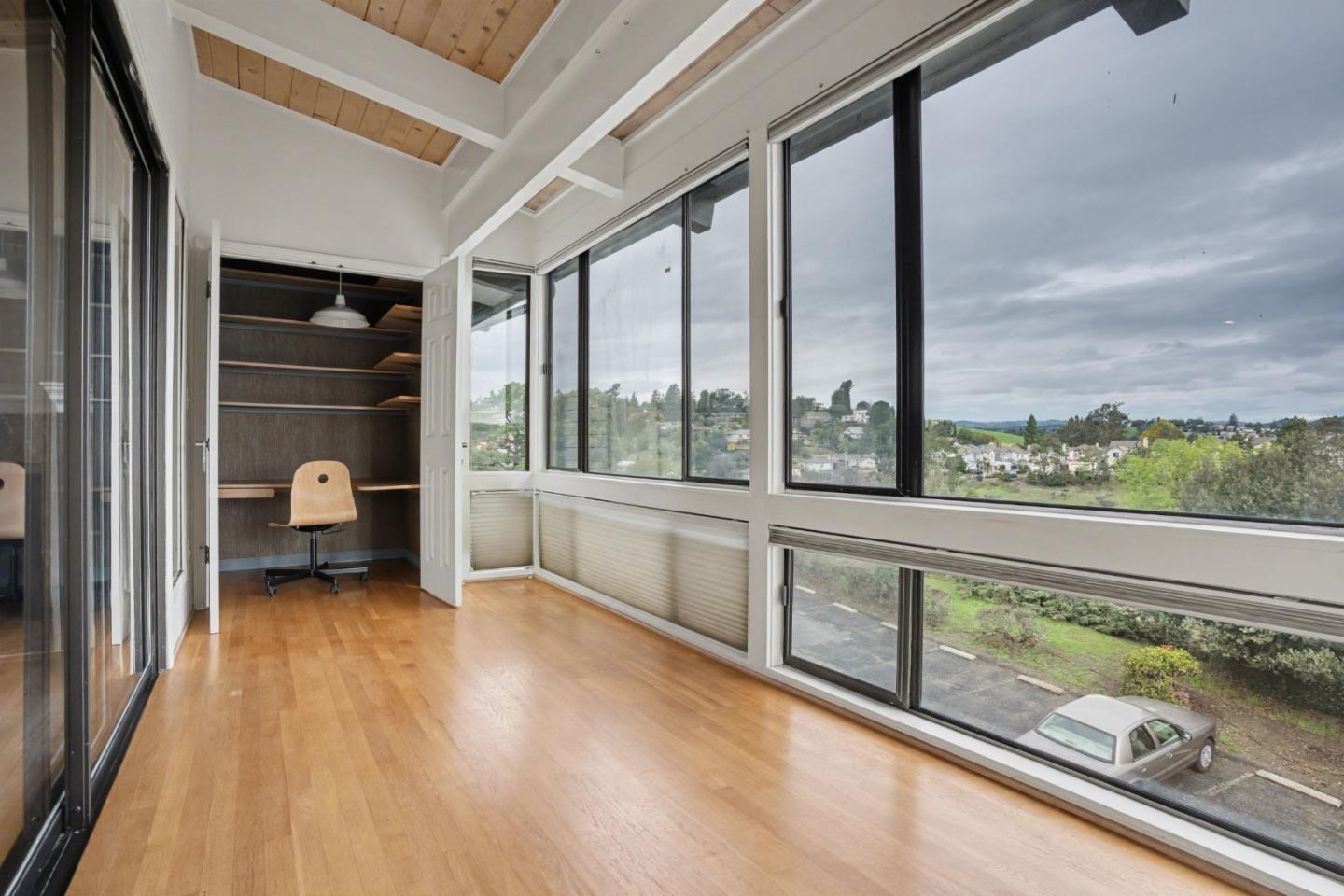 Detail Gallery Image 10 of 18 For 19100 Crest Ave #82,  Castro Valley,  CA 94546 - 2 Beds | 2 Baths