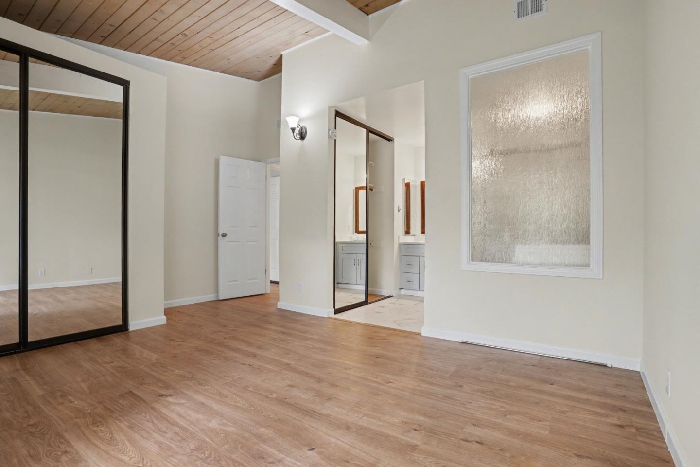 Detail Gallery Image 15 of 18 For 19100 Crest Ave #82,  Castro Valley,  CA 94546 - 2 Beds | 2 Baths