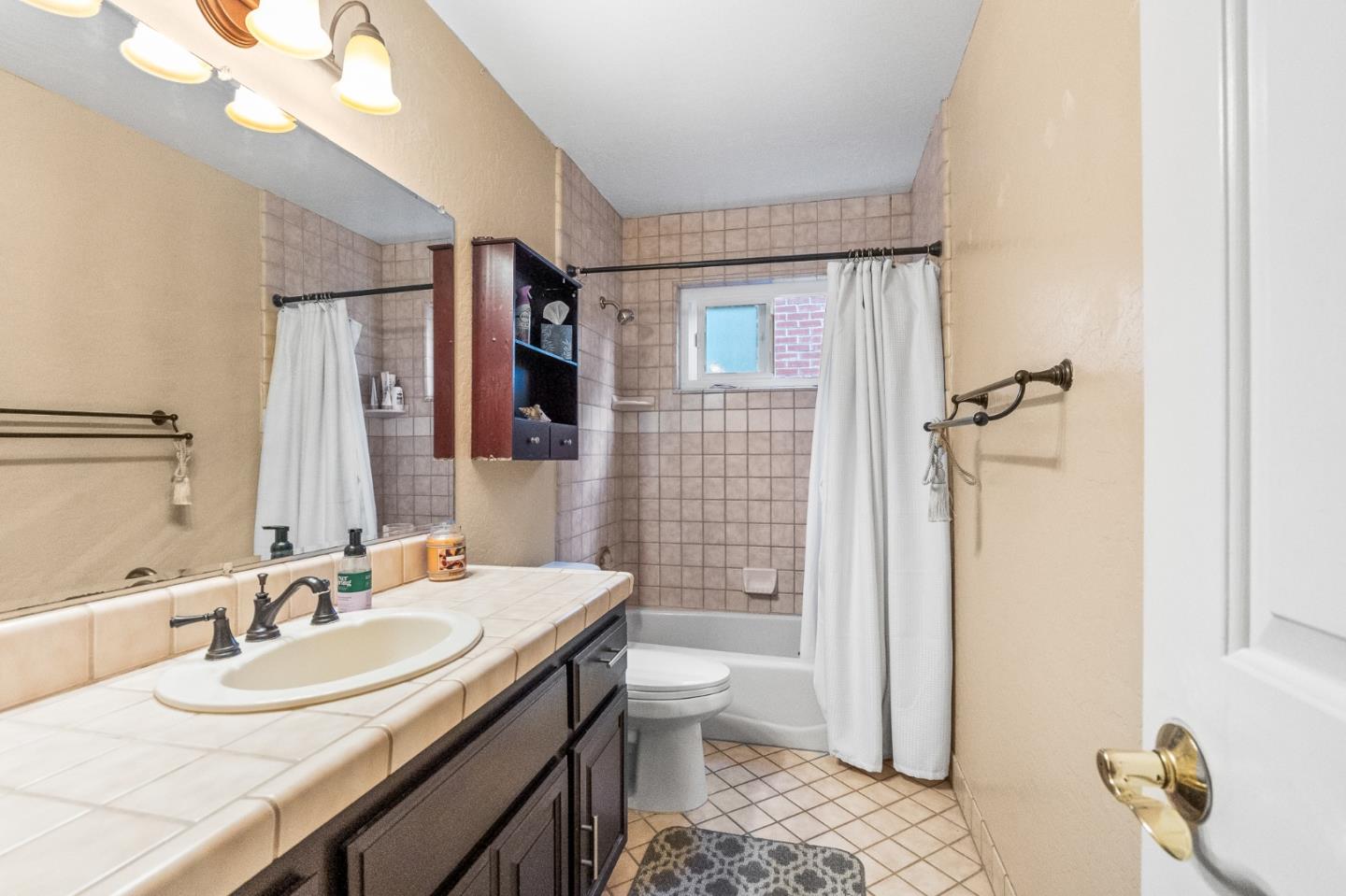 Detail Gallery Image 25 of 35 For 5058 Durango Ct, San Jose,  CA 95118 - 4 Beds | 2/1 Baths