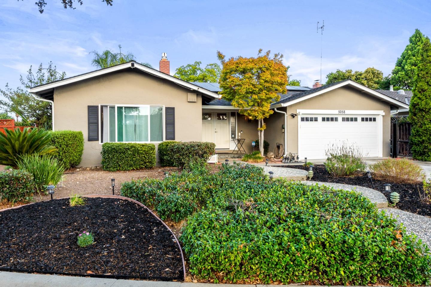 Detail Gallery Image 3 of 35 For 5058 Durango Ct, San Jose,  CA 95118 - 4 Beds | 2/1 Baths