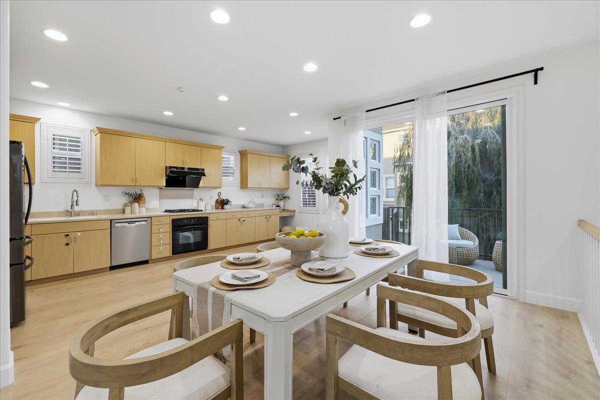 Detail Gallery Image 13 of 98 For 3522 Eastin Pl, Santa Clara,  CA 95051 - 3 Beds | 3/1 Baths