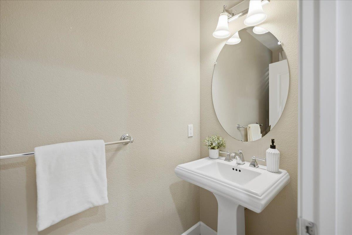 Detail Gallery Image 32 of 98 For 3522 Eastin Pl, Santa Clara,  CA 95051 - 3 Beds | 3/1 Baths