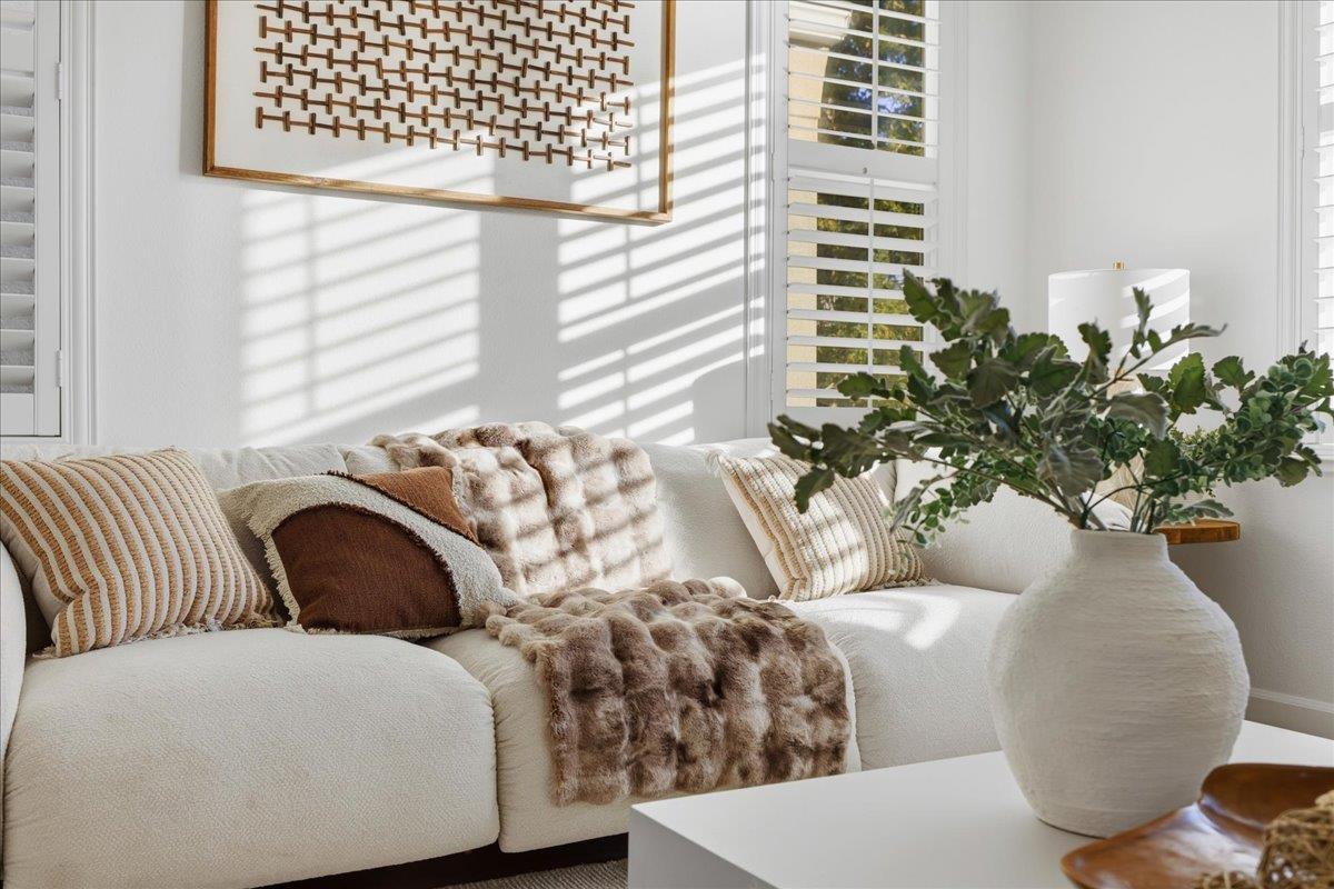 Detail Gallery Image 8 of 98 For 3522 Eastin Pl, Santa Clara,  CA 95051 - 3 Beds | 3/1 Baths