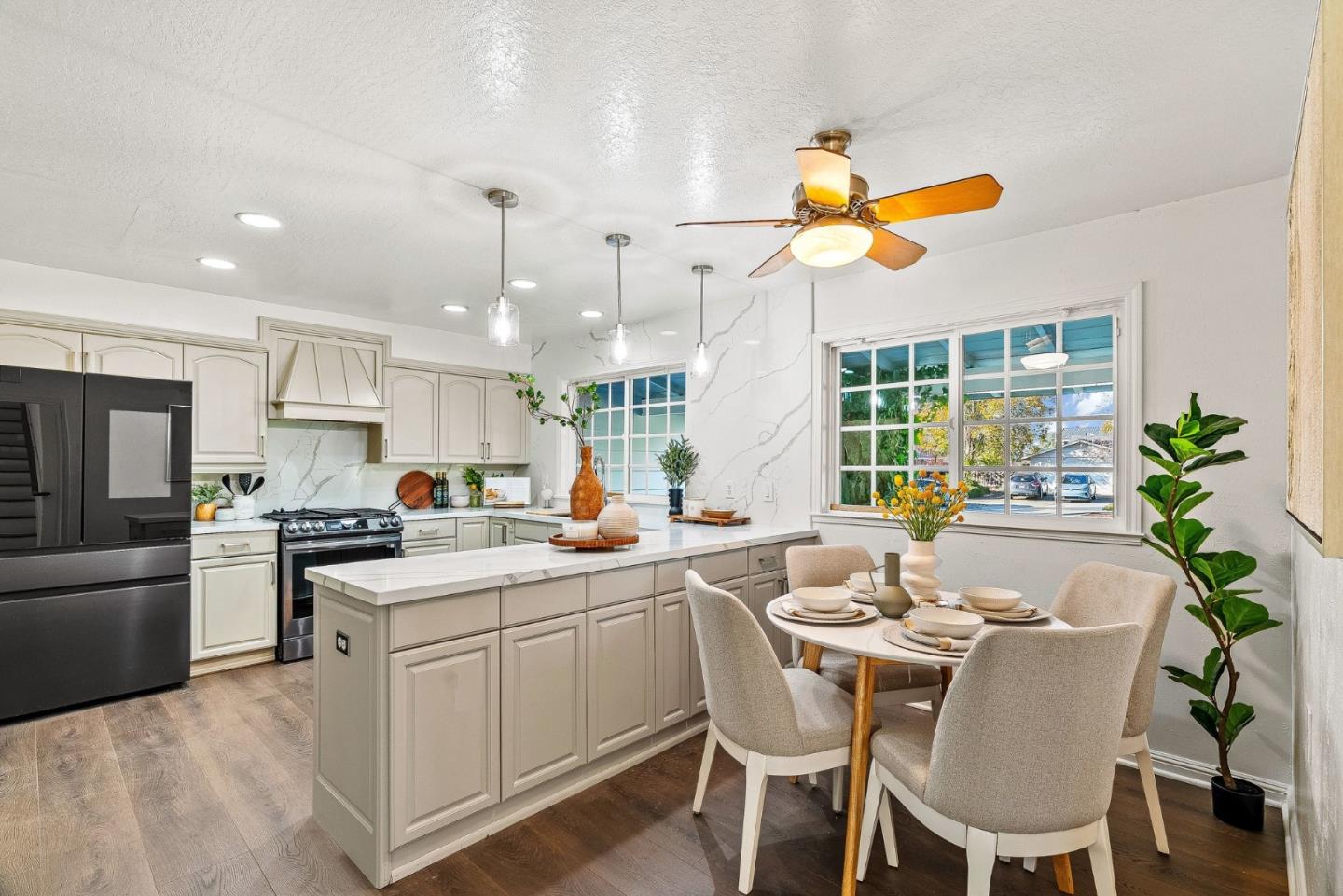 Detail Gallery Image 14 of 46 For 6533 Bose Ct, San Jose,  CA 95120 - 5 Beds | 3 Baths